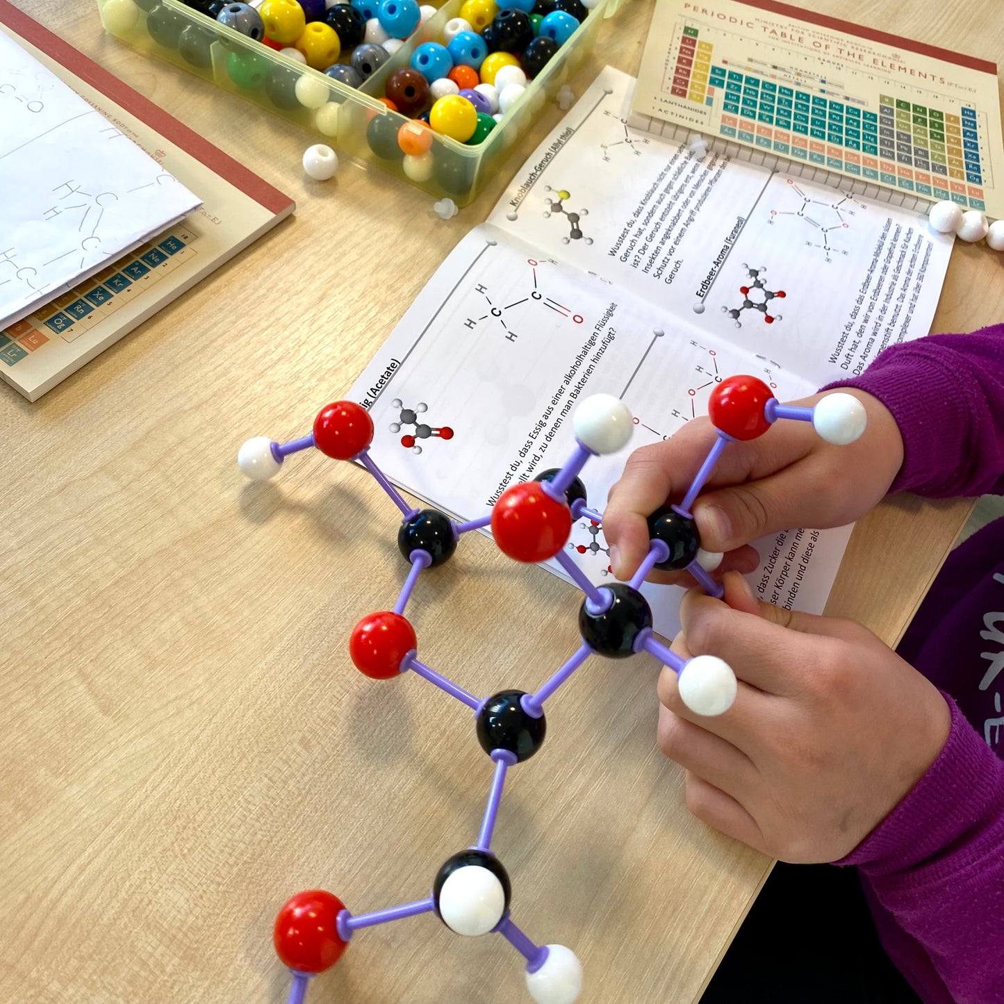 Molekülbauskasten mit Kursheft