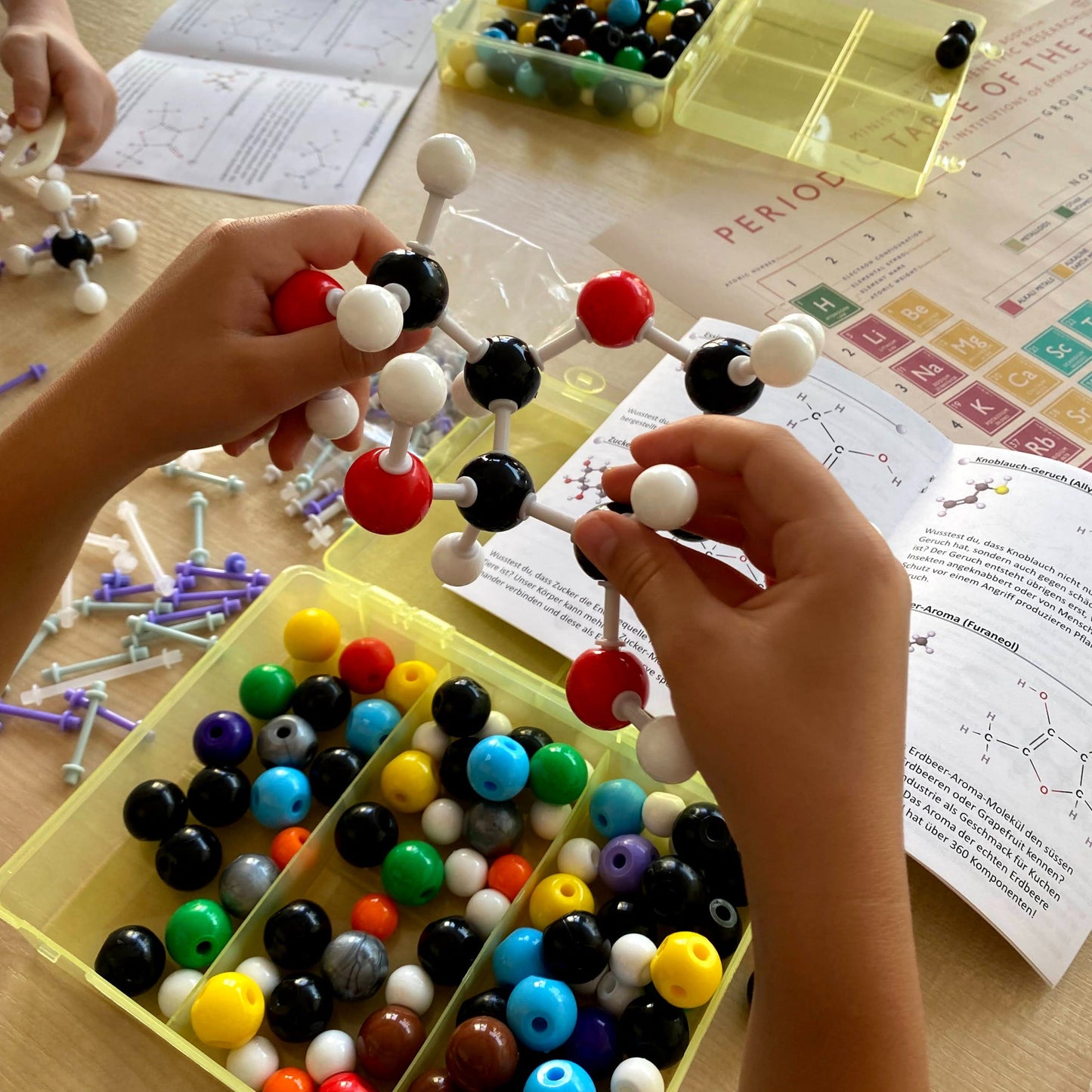 Molekülbauskasten mit Kursheft