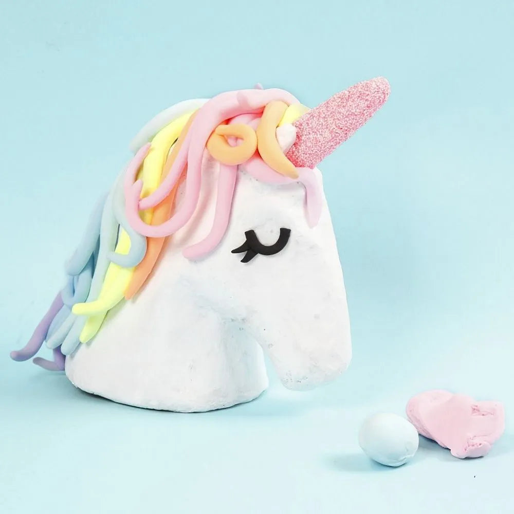 Grosser Einhorn-Kopf aus Pappmache