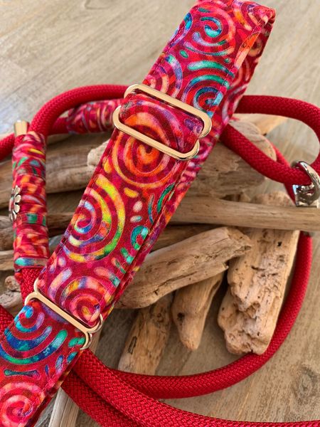 Hunde-Halsband & Leine "Dunkelpink und bunt"