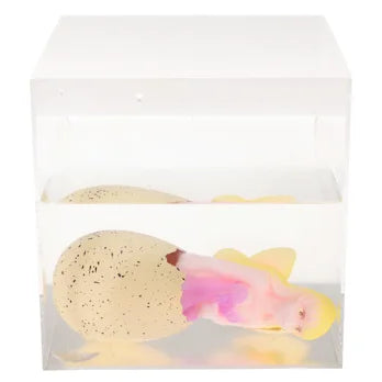 Riesen-Ei mit schlüpfender Fee Fairies in the Garden