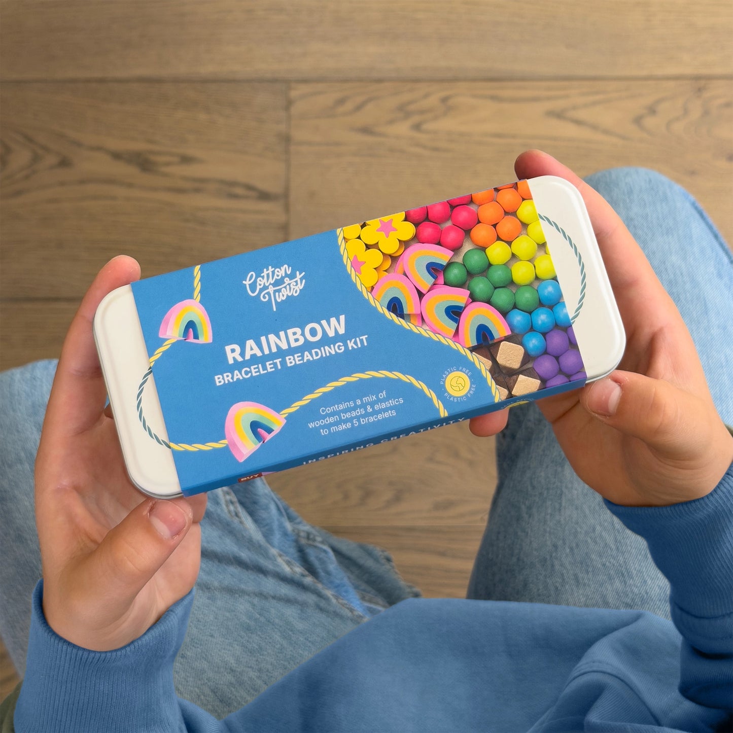 Regenbogen-Armband-Perlen-Set im wiederverwendbaren Metallkasten