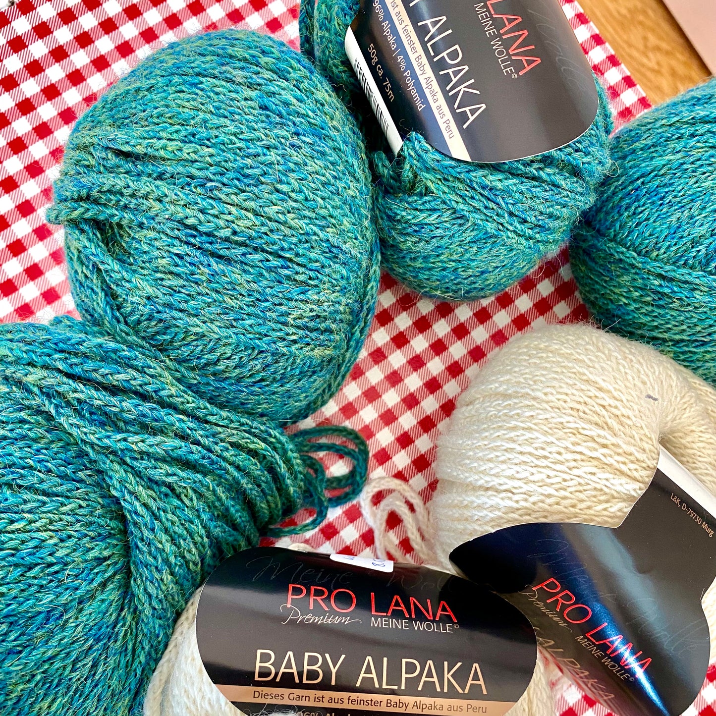 Baby-Alpka Wolle (4x 50g)