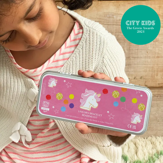 Perlen-Set mit Einhorn-Armbändern